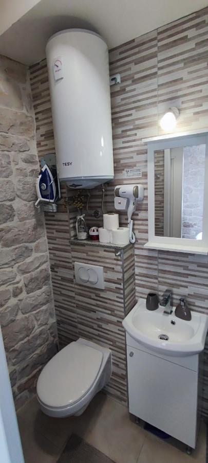 Studios Kadena Trogir - 18Th Century Stone House ภายนอก รูปภาพ