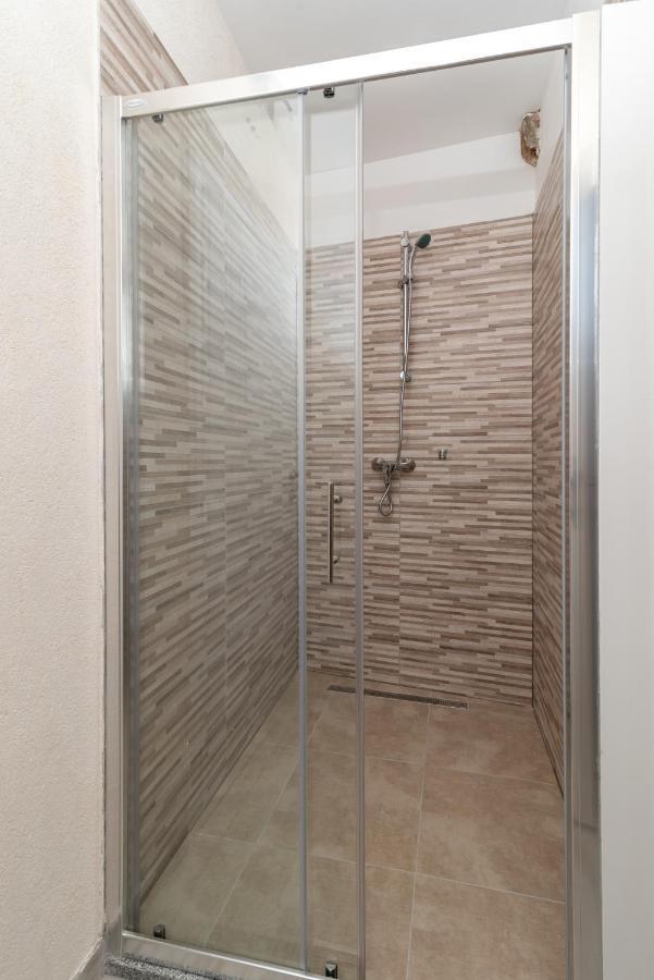 Studios Kadena Trogir - 18Th Century Stone House ภายนอก รูปภาพ